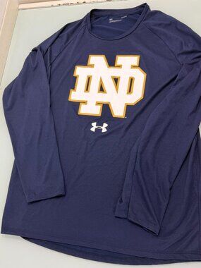 Notre Dame Under Armour Performance Shirt Mens Large L Long Sleeve Gym Athletic